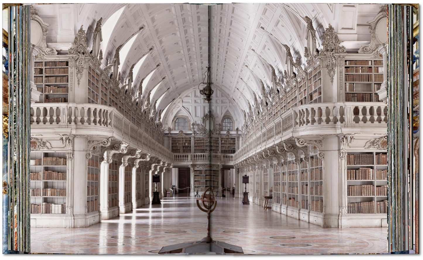 Massimo Listri. The World’s Most Beautiful Libraries. 40th Ed. (German, French, English)