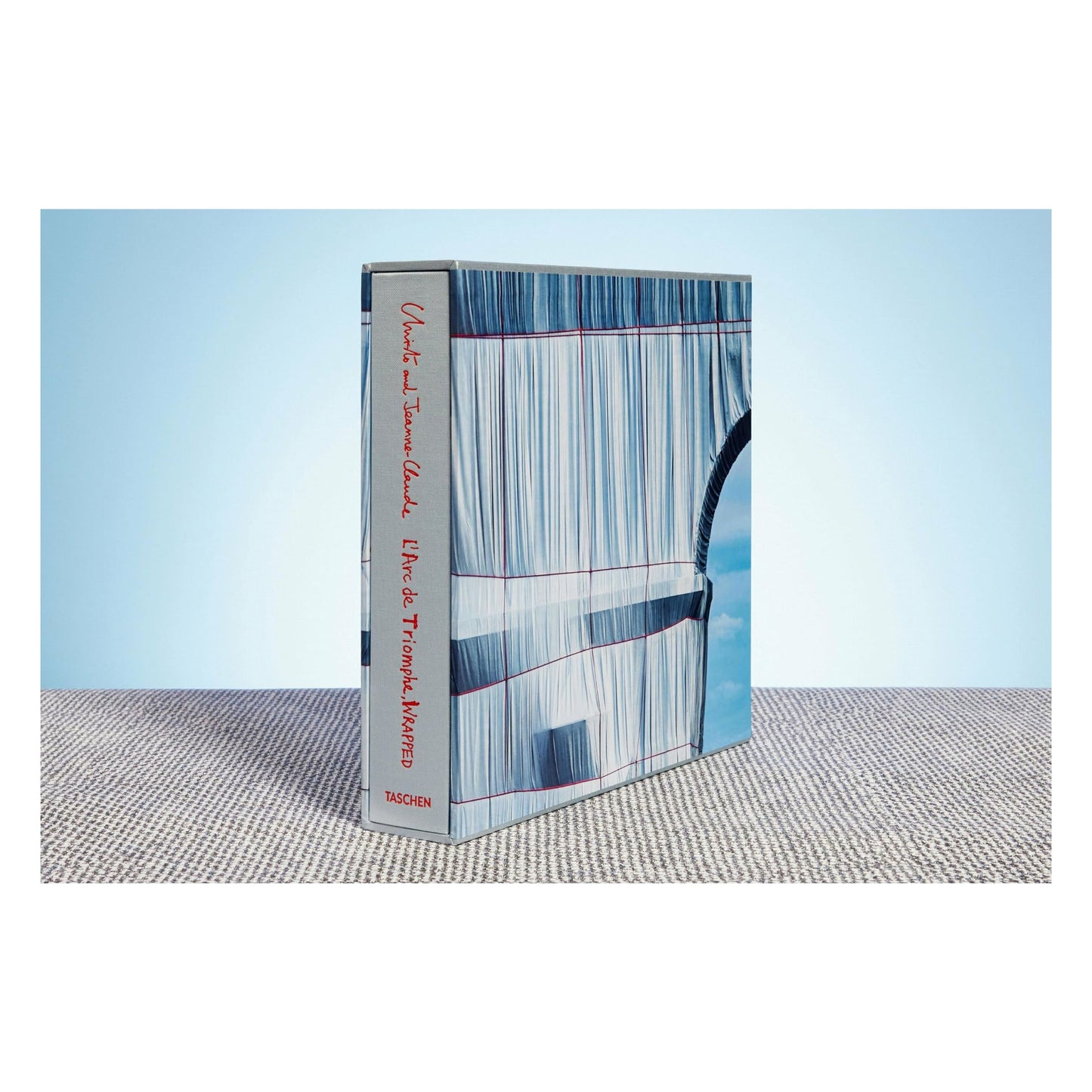 Christo and Jeanne-Claude. L'Arc de Triomphe, Wrapped, Paris (German, French, English)