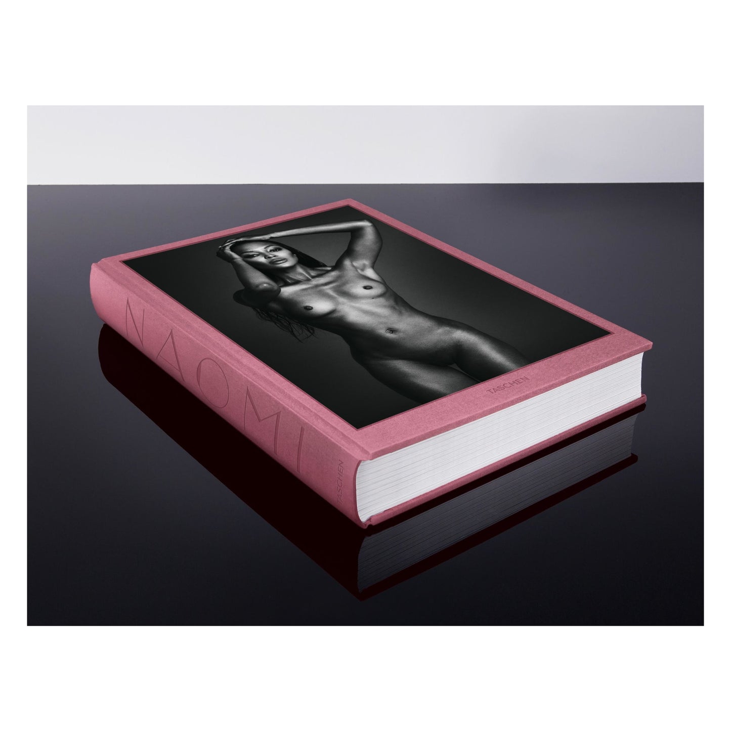 Naomi. Art Edition No. 101–200, Paolo Roversi ‘Vogue Italy’ (English)
