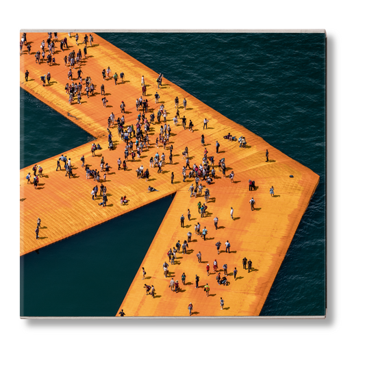 Christo and Jeanne-Claude. The Floating Piers (English, Italian)