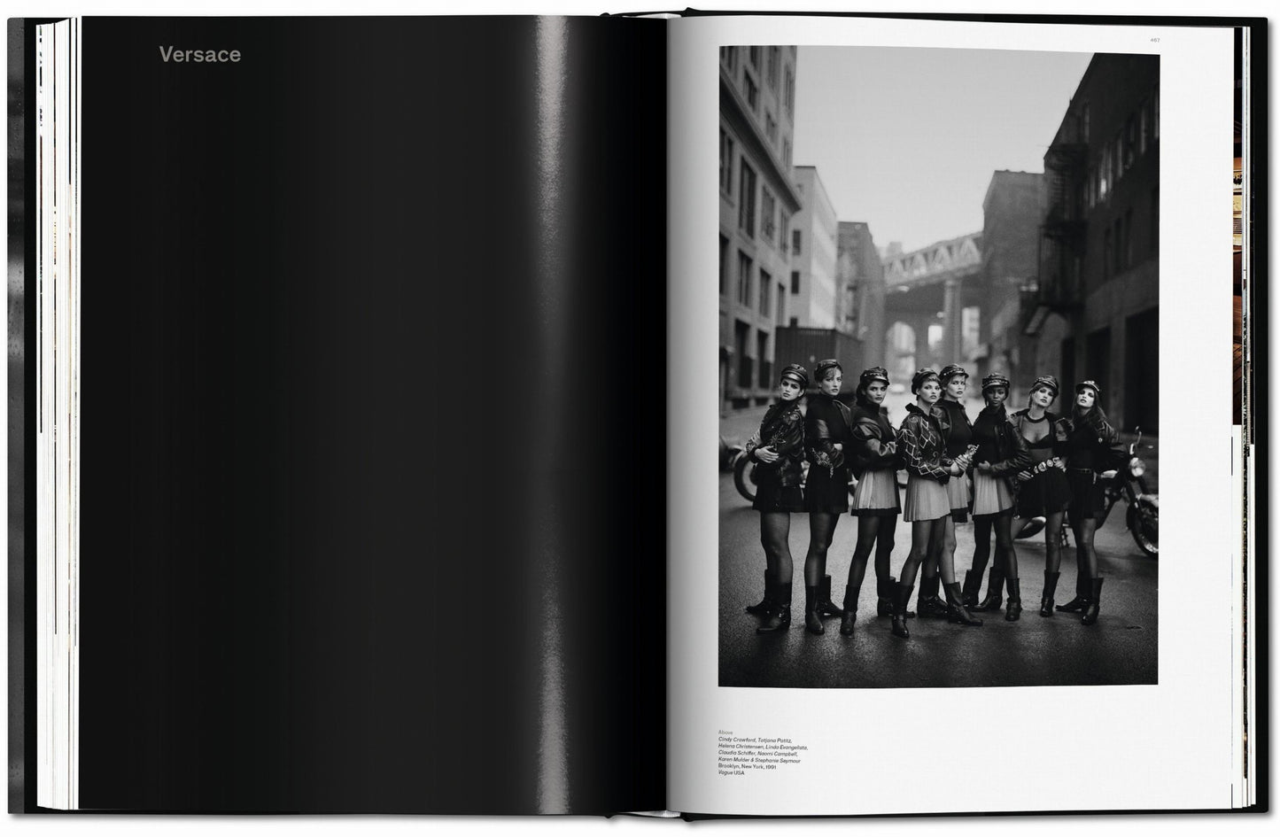 Peter Lindbergh. On Fashion Photography (German, French, English)