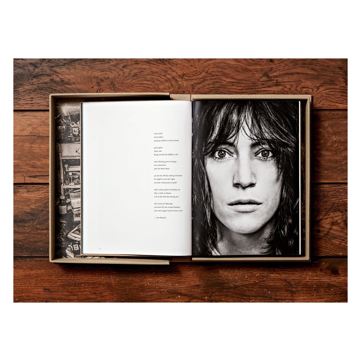 Lynn Goldsmith. Patti Smith. Before Easter After (English) (AP)