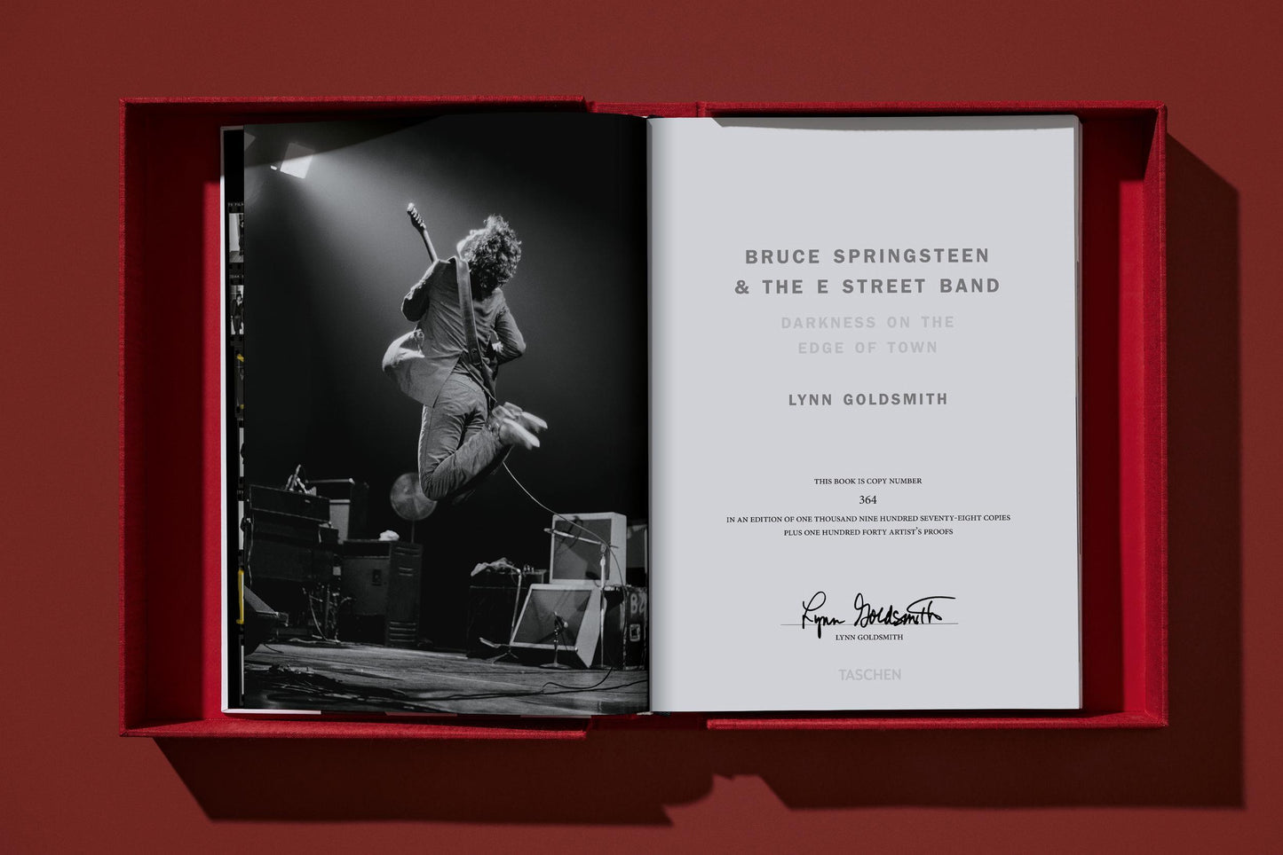 Lynn Goldsmith. Bruce Springsteen & The E Street Band (German, French, English) (SA)