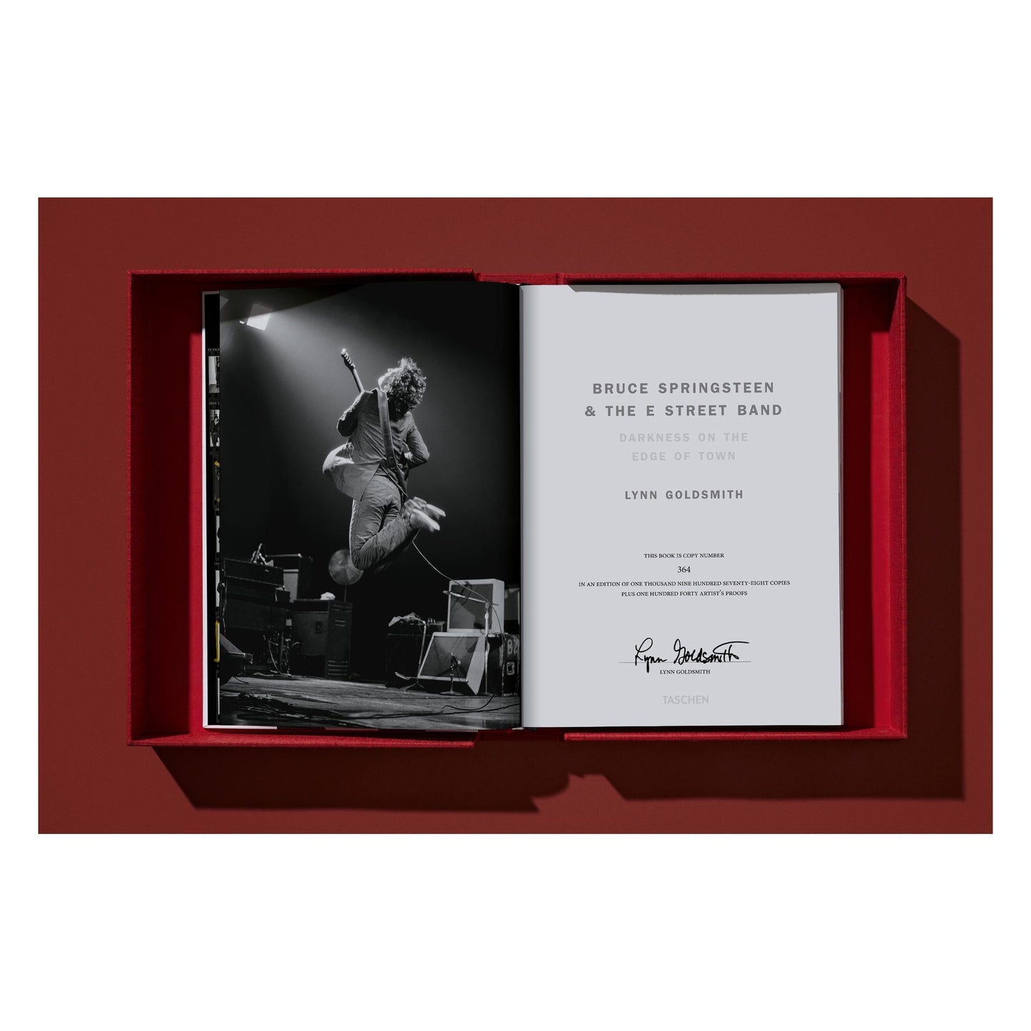 Lynn Goldsmith. Bruce Springsteen & The E Street Band. Art Edition No. 1–100 ‘Bruce, Studio Portrait, 1978’ (German, French, English) (SA)