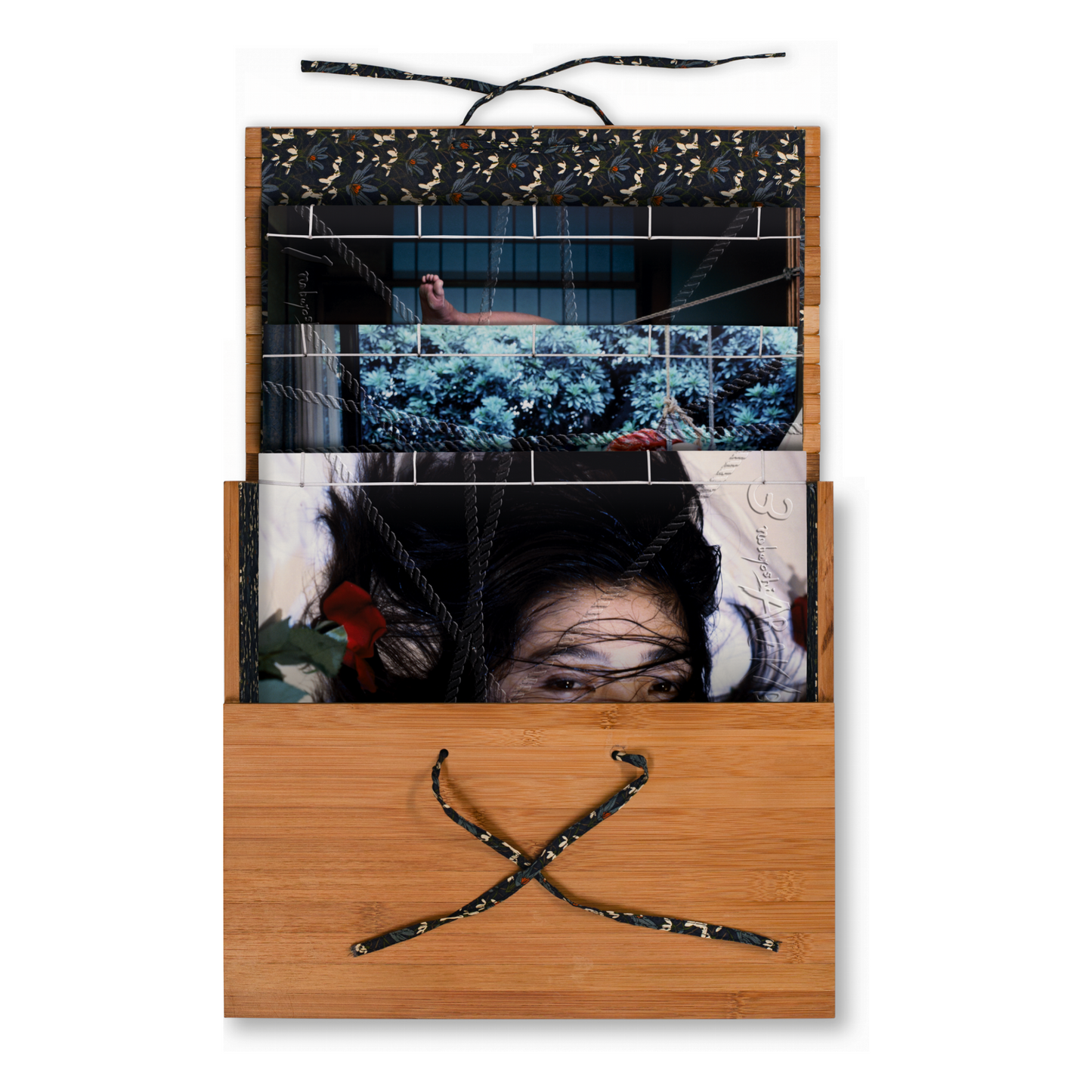 Nobuyoshi Araki. Bondage (German, French, English) (SA)
