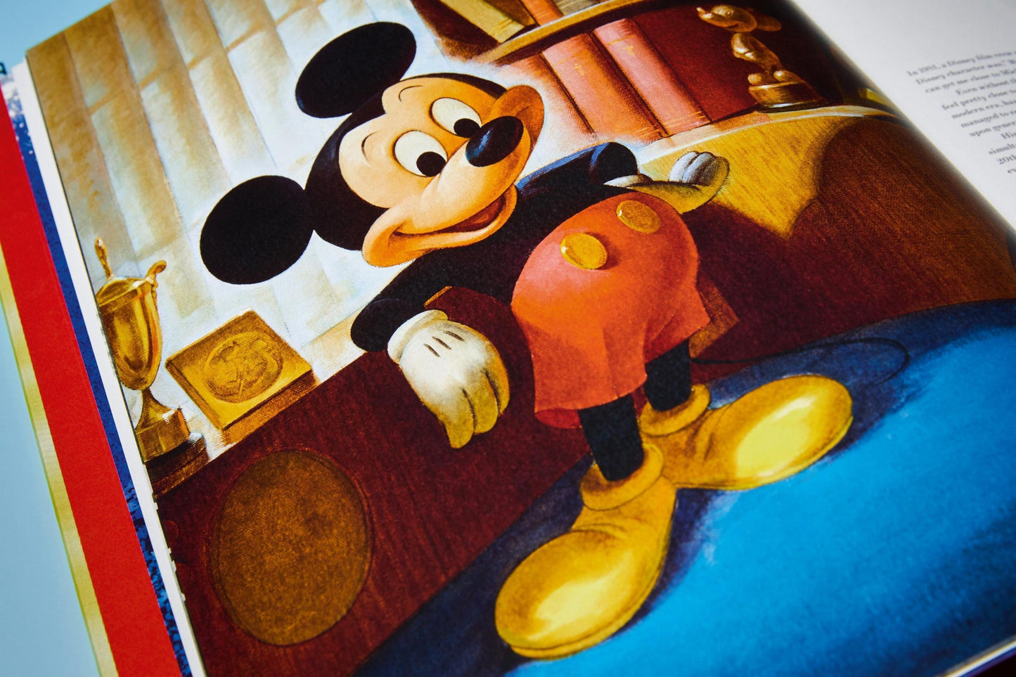 Walt Disney's Mickey Mouse. The Ultimate History (English)