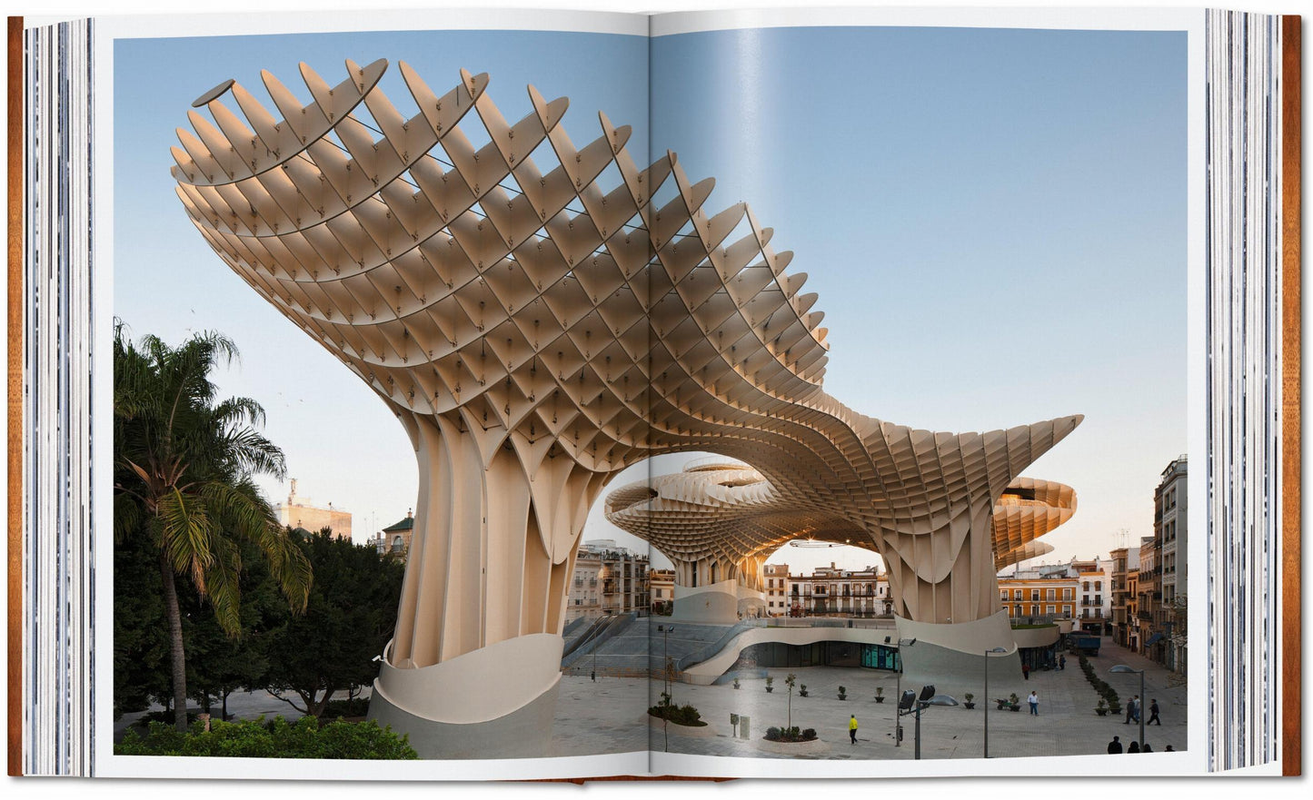 100 Contemporary Wood Buildings (German, French, English)