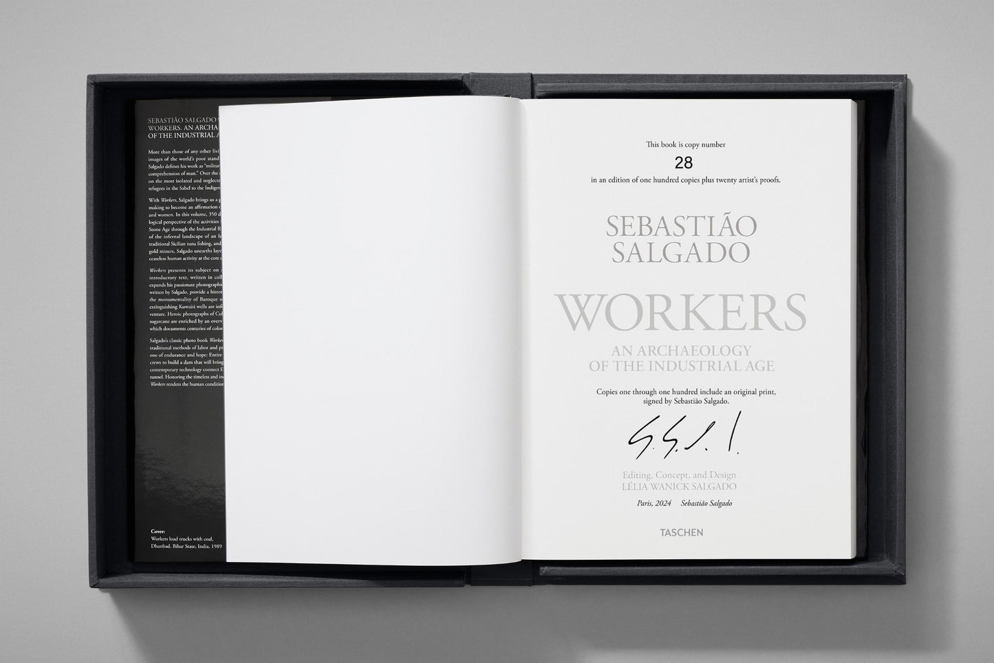 Sebastião Salgado. Workers. Art Edition No. 1–100 ‘Fishermen, Trapani, Italy, 1991’ (English) (SA)