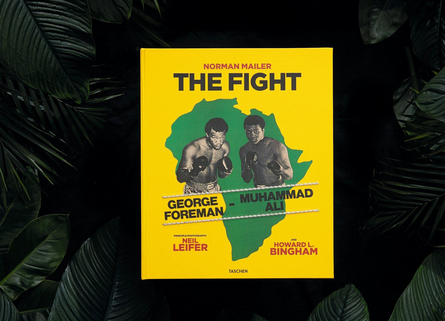 Norman Mailer. N.Leifer. H.Bingham. The Fight, Art Edition No. 1–125, Neil Leifer ‘Ali vs. Foreman – Ali Glaring at Foreman’ (English) (AP)