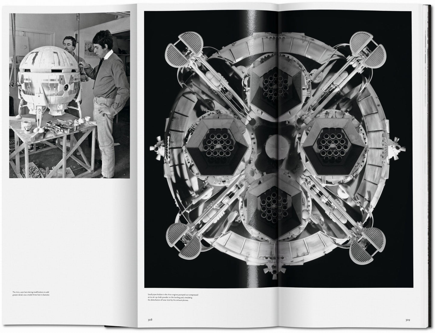 The Making of Stanley Kubrick’s 2001, Art Edition No. 251–500 ‘Revolving camera and control panel’ (English) (AP)